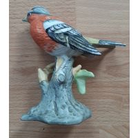 Фигурка статуэтка птичка зяблик, бисквит, роспись.