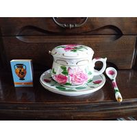 - Комплект ЧАШКА-ЗАВАРНИК БЛЮДЦЕ ЛОЖЕЧКА