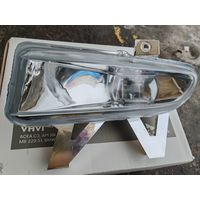 Фара противотуманная Пежо 406 левая 2000гв