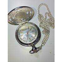 Часы кварцевые карманные .