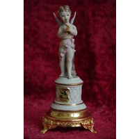 Бюст фарфоровый   18 см (  целая )