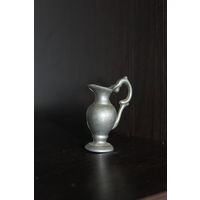 Оловянный, декоративный, миниатюрный кувшин.