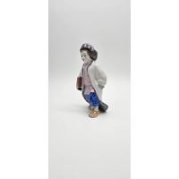 Фарфоровая статуэтка "Филипок" ЛФЗ