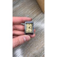 Швейцарские часы