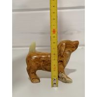 Статуэтка собаки из оникса.