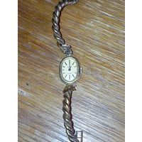 Часы механические ЛУЧ . С рубля