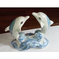 Фарфоровая статуэтка Дельфины . С рубля !