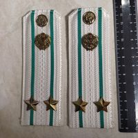 Погоны к белой рубашке подполковника пограничной службы. Беларусь.