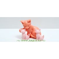 Кошачья семья. Серия киндер