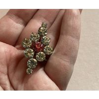 Брошь старая Чехия стразы Розовый акцент