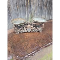 Старинные весы на 10 кг с чашками
