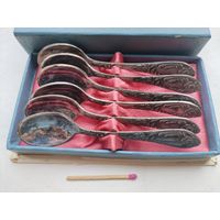 Комплект мельхиоровых кофейных ложек в коробке. ЗIШ, МНЦ. 10,5 см