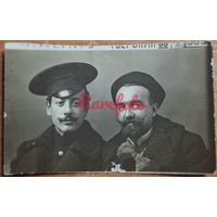 1913 Два приятеля типажи ретро студийное фото