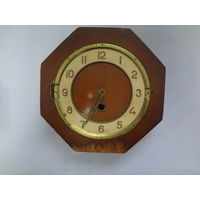 Часы Весна.