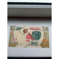 Мадагаскар 2000 UNC c рубля