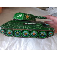Танк жестяная игрушка ПО МИР, СССР.  Цена, клеймо.