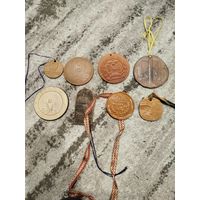 (не выкуп)лот глиняных памятных медалей,с рубля