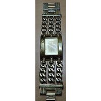 Оригинальные Японские часы Guess.