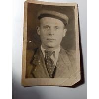 Старая фотография 1951 года  , сделана в дни отбывания срока , с рубля