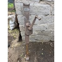Старинный немецкий реечный ( танковый, железнодорожный) домкрат HADEF