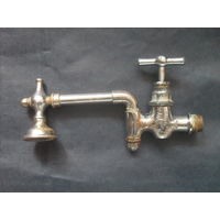 Старый кран с лейкой и носиком.Латунь.