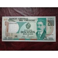 200 песо Уругвай 1986 г.