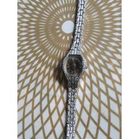 Часы наручные Луч с браслетом.  В коллекцию,ремонт,на запчасти.Состояние на скане.