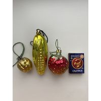 Елочные игрушки.