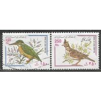 Иран. Птицы. Хохлатый жаворонок и зимородок. 1999г. Mi#2798-99. Серия.