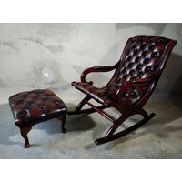 Английское кожаное кресло качалка Честерфилд с пуфиком