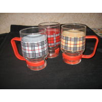 Лот 0019 Cтаканы для чая 3 штуки  из набора с заварочным чайником  объём 200мл