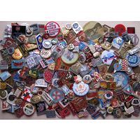 Значки ассорти, 150 штук, без повторов, все разные.