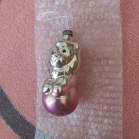 Лева на шаре ,ёлочная игрушка