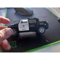 Машинка (модель) Kinsmart Hummer H2 SUT в масштабе 1:40