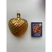 Елочная игрушка.
