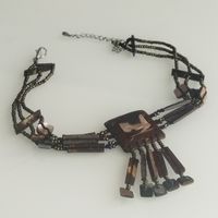 Колье- чокер винтажный единичной работы. Дерево.Вставки перламутра.  Бисер. Тройная нить. 37х7 см .