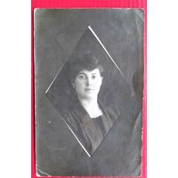 Фото женщины. 1930-е. 9х14 см.