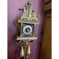 Часы настенные с боем . Европа