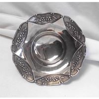 Конфетница Орешница 17 см Серебрение