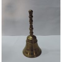 Колокольчик бронзовый. Высота 12.5 см. Диаметр юбки 5.5 см. Красивый звон.
