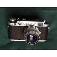 ФЭД-2. Легендарный советский дальномерный фотоаппарат Харьковского завода . Выпуск 1950-х годов.