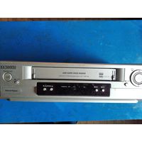 Видеомагнитофон и запчасти.