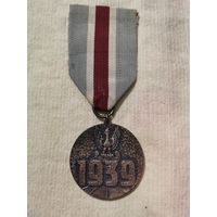 За участие в оборонительной борьбе 1939г.
