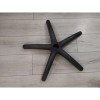 Крестовина, можно под подставку для ёлки, деталь от офисного стула, диаметр 60 см, диаметры вставки 5см.