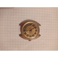 Часы Восток позолоченные с рубля без мпц!