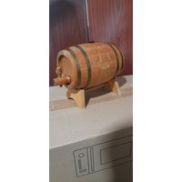 Бочонок деревянный на подставке из СССР