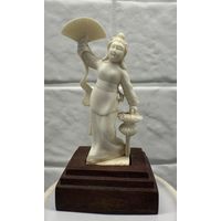 Фигурка из БИВНЯ МАМОНТА. 2  Распродажа коллекции!!!