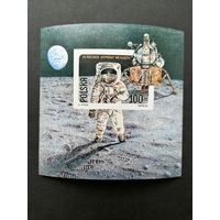 Польша 1989 Блок Mi.109В с маркой "20 лет первой пилотируемой посадке на Луну" (чистый**) Mi.3206 II B каталог 35.00 евро