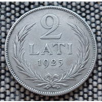 Латвия 2 лата 1925 года. Герб. Серебро! Швецкие автомобили марки Вольва. Сторгуй за свою цену, предложи обмен!