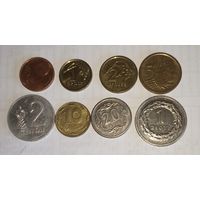 8 монет разных стран, цена за все